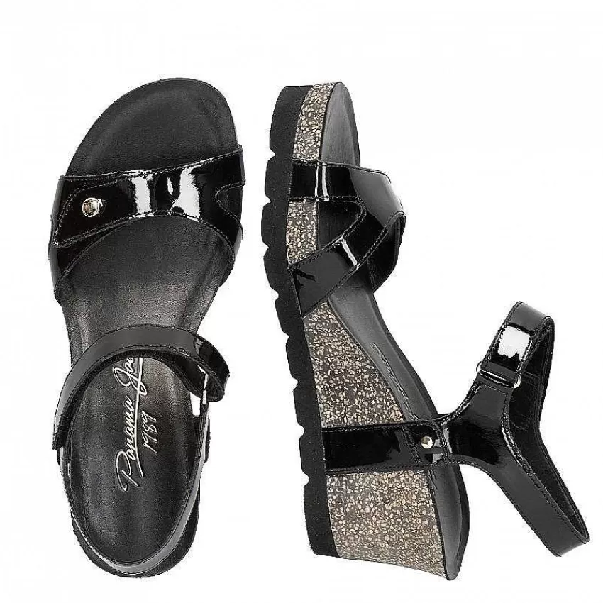 julia_6-7.webp Online Panama Jack Julia